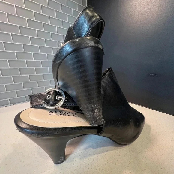 Worn once Aleani Step n Flex size 10 slingbacks with 2” heel black leather - Picture 1 of 9